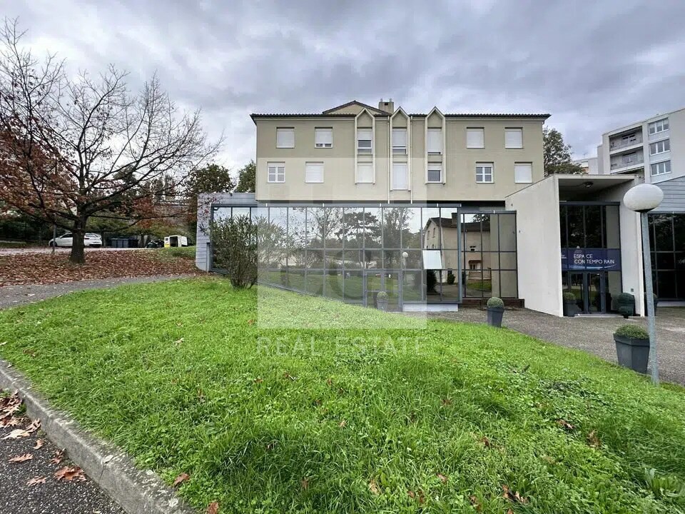 Office in Lyon for lease Building Photo- Image 1 of 8