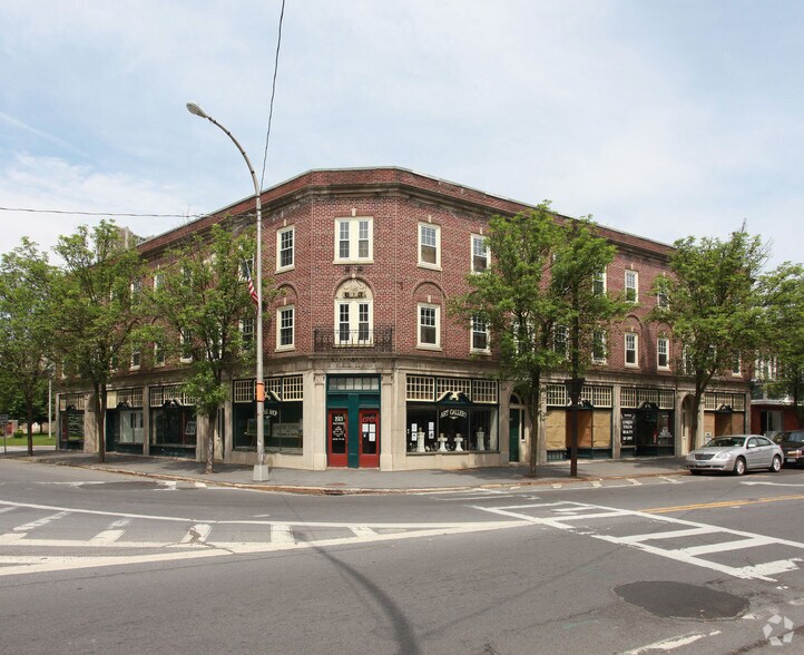 183-199 Main St, Hudson Falls, NY for sale - Primary Photo - Image 1 of 1