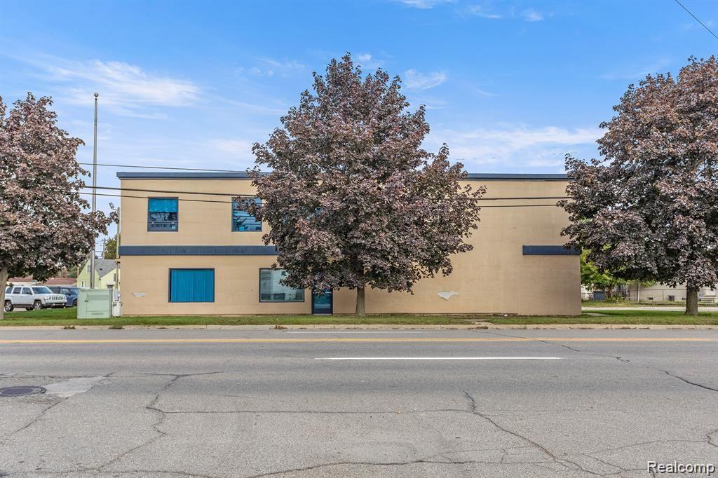 3020 Oakwood Blvd, Melvindale, MI for lease Building Photo- Image 1 of 35