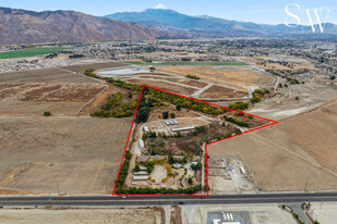 805 N Sanderson Ave | 30± Acres - Commercial Real Estate