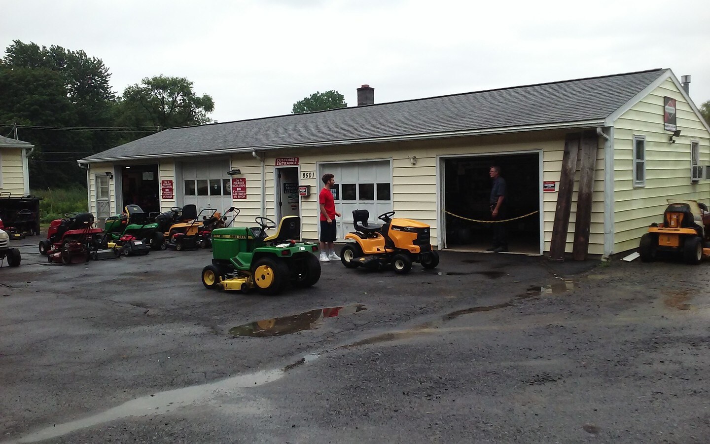 8501 Oswego Rd, Baldwinsville, NY 13027