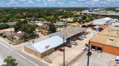 1547 W Poplar St, San Antonio, TX - AERIAL  map view - Image1