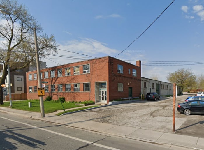266 Royal York Rd, Toronto, ON for lease - Building Photo - Image 1 of 4