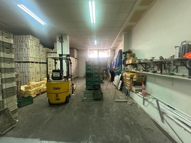 Industrial in Novelda for sale - Interior Photo - Image 3 of 14