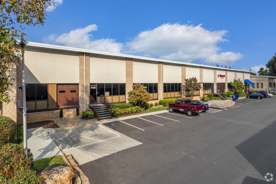 8401-8475 Helgerman Ct, Gaithersburg, MD for lease - Building Photo - Image 2 of 6