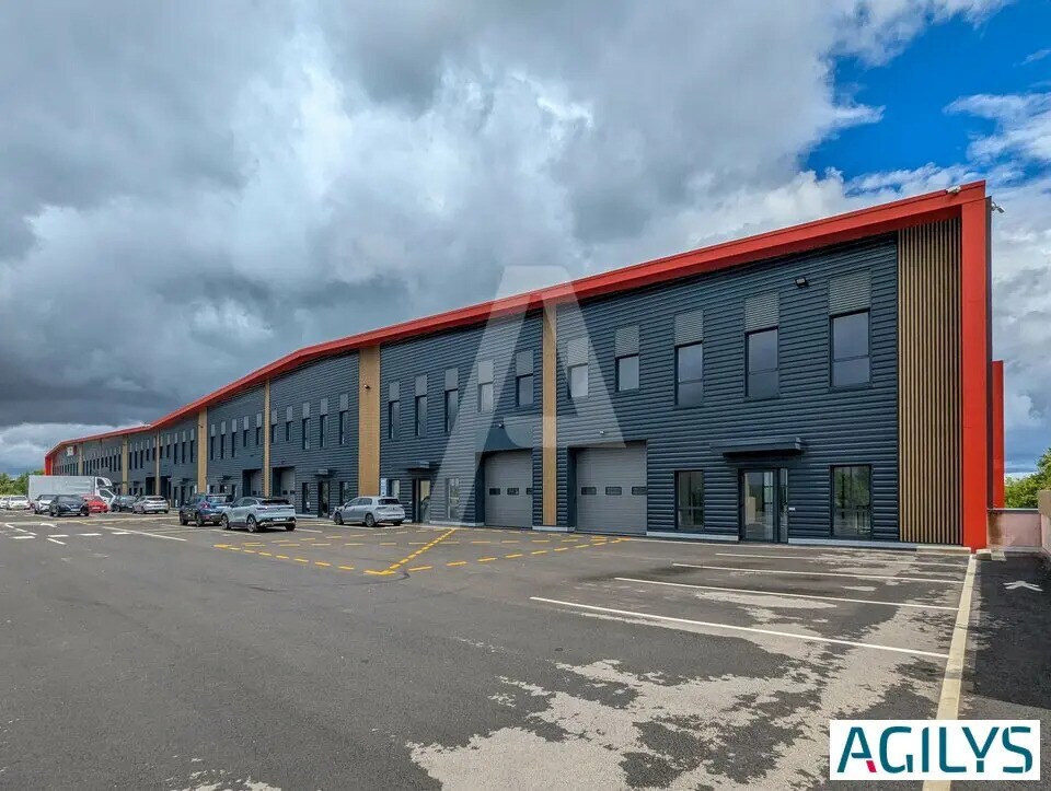Location Local d'activités 1 077 m² à 4 327 m² - Photo 1