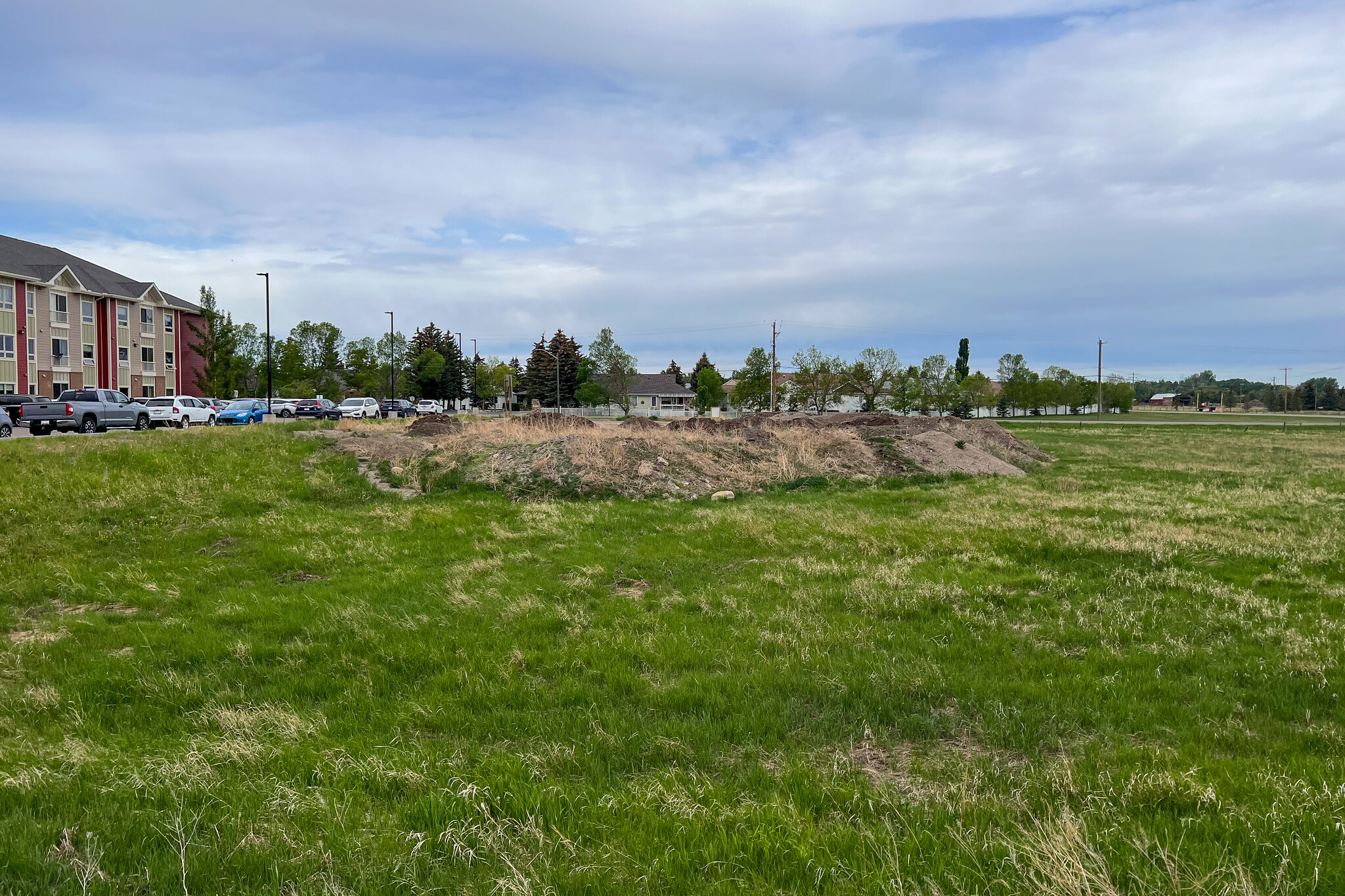 640 7th St NW, High River, AB for sale Construction Photo- Image 1 of 3