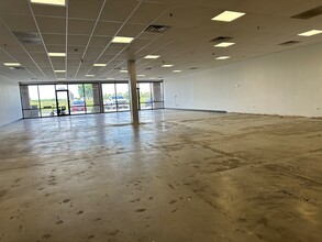 6500-6572 W Route 34, Plano, IL for lease Interior Photo- Image 1 of 6