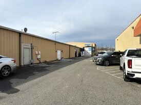 The Moss Business Center - Warehouse