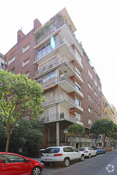 Calle Duque de Sesto, 40, Madrid, Madrid for sale - Building Photo - Image 1 of 3