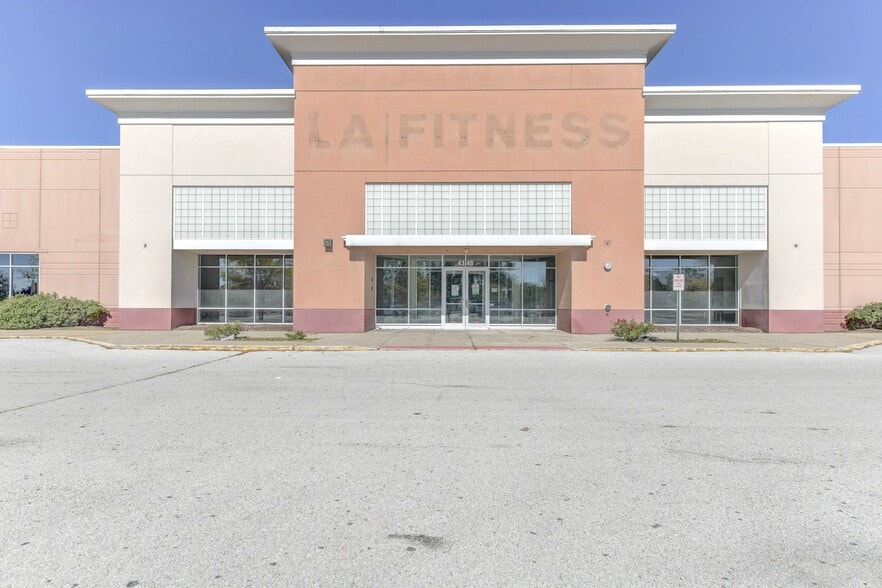 4340 Lincoln Hwy, Matteson, IL for sale - Building Photo - Image 3 of 20