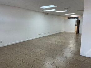 901 S Rancho Dr, Las Vegas, NV for lease Interior Photo- Image 2 of 7