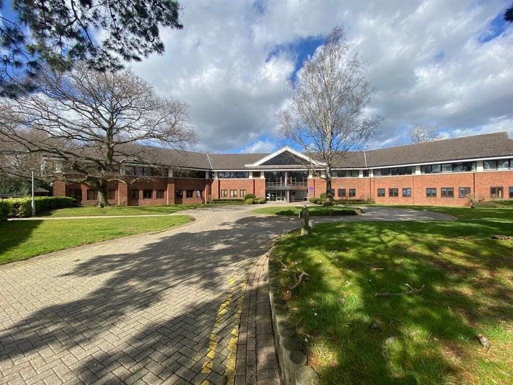 Grange Dr, Southampton for lease Building Photo- Image 1 of 35