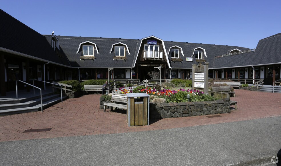 172 N Hemlock St, Cannon Beach, OR for sale - Primary Photo - Image 1 of 1