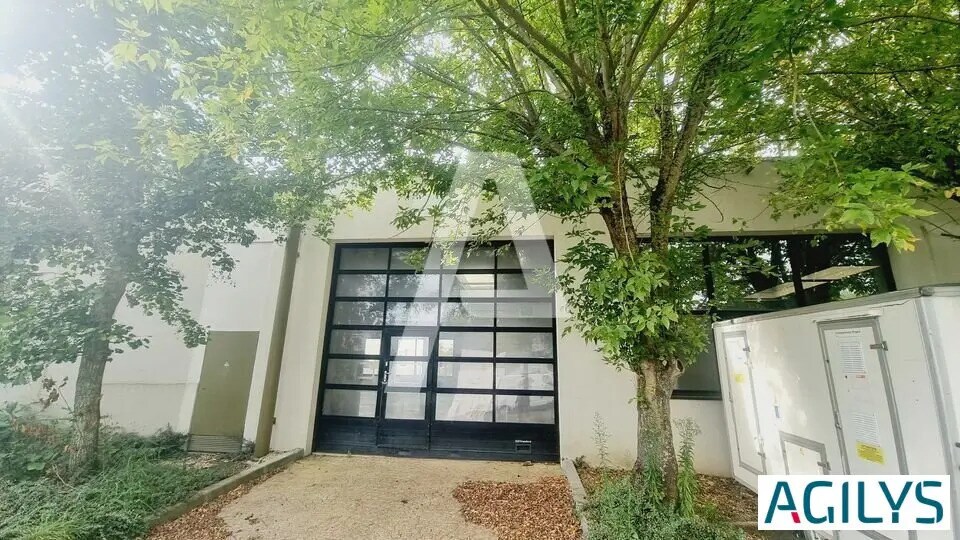 Flex in Villejust for lease - Building Photo - Image 3 of 6