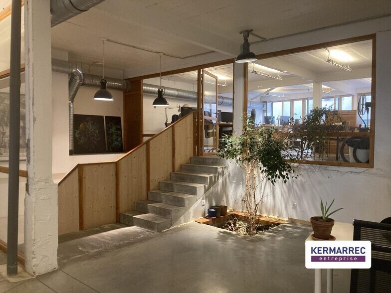 Office in Nantes for lease - Interior Photo - Image 2 of 6