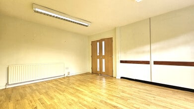 High St, Bromley for lease Interior Photo- Image 2 of 8