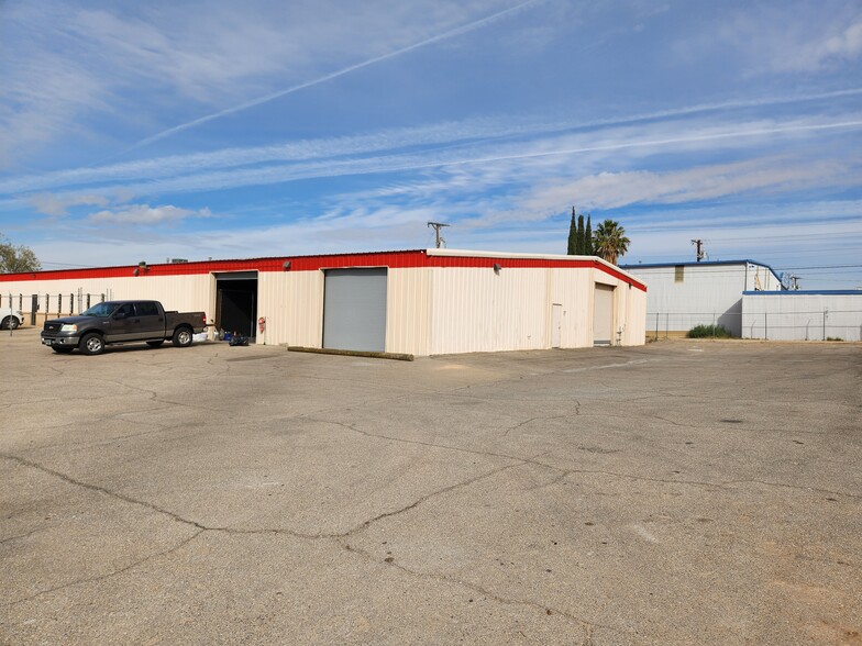 1100 Kastrin St, El Paso, TX for lease - Building Photo - Image 3 of 15