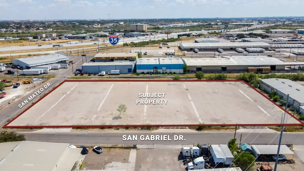 8675 San Gabriel Dr, Laredo, TX for lease - Building Photo - Image 1 of 6