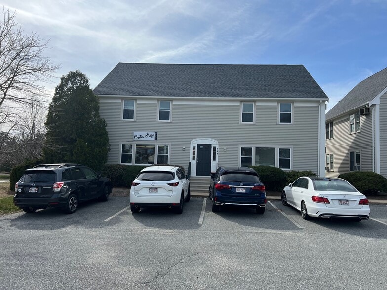 444 Waquoit Hwy, East Falmouth, MA for lease - Building Photo - Image 1 of 2