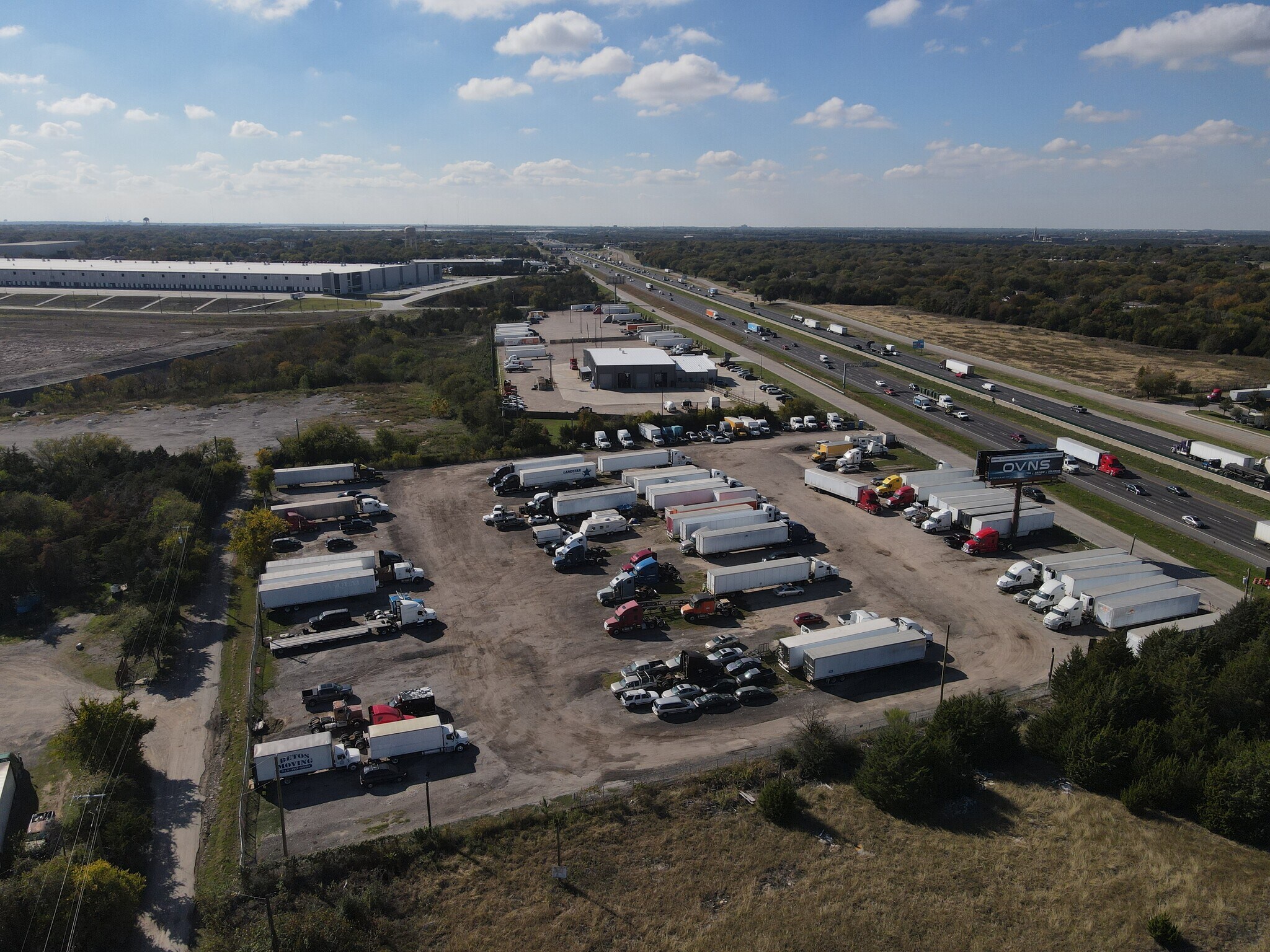 6820 Lyndon B Johnson Freeway - o84btty