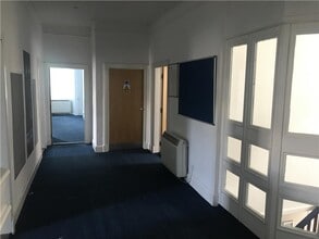 8 South Tay St, Dundee for lease Interior Photo- Image 1 of 3