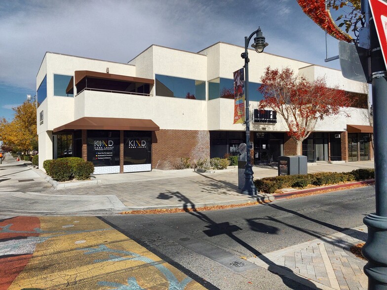 767 W Lancaster Blvd, Lancaster, CA for sale - Building Photo - Image 1 of 1