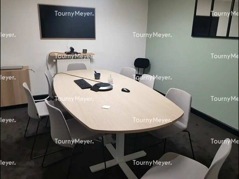 Office in Rennes for lease - Interior Photo - Image 2 of 4