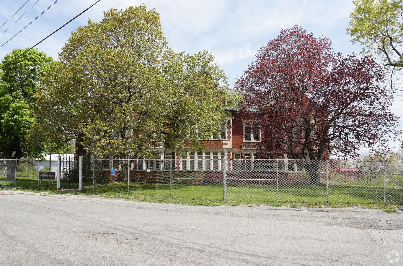 100 Buckley Rd, Liverpool, NY 13088 Property Record