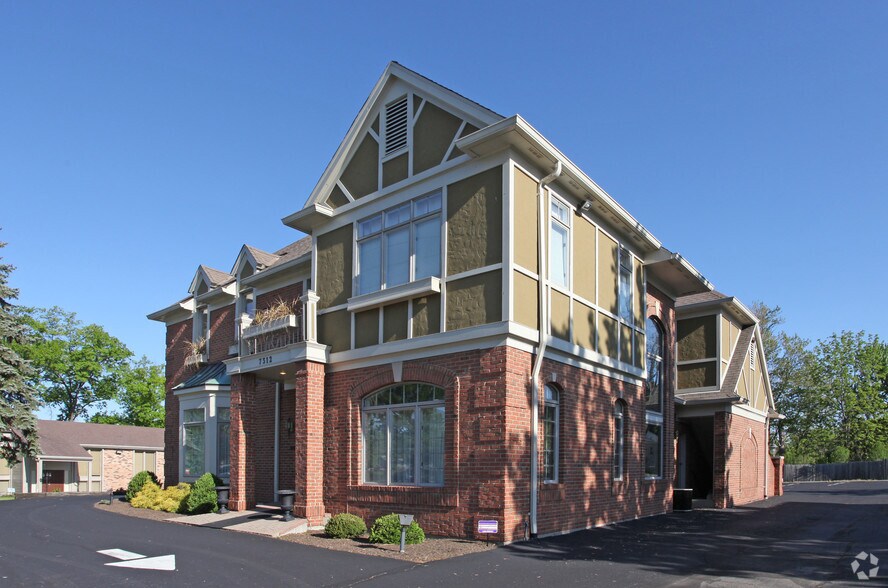 7312 Beechmont Ave, Cincinnati, OH 45230