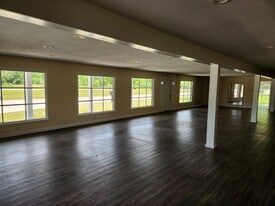 6585 Jackson Rd, Ann Arbor MI - Retail Space