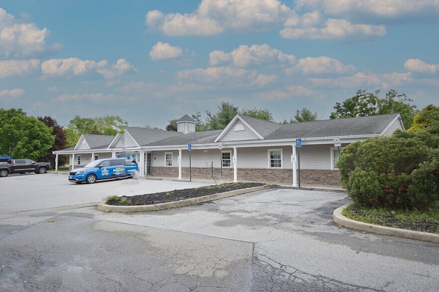1559 Route 82, Hopewell Junction, NY for lease - Building Photo - Image 1 of 32