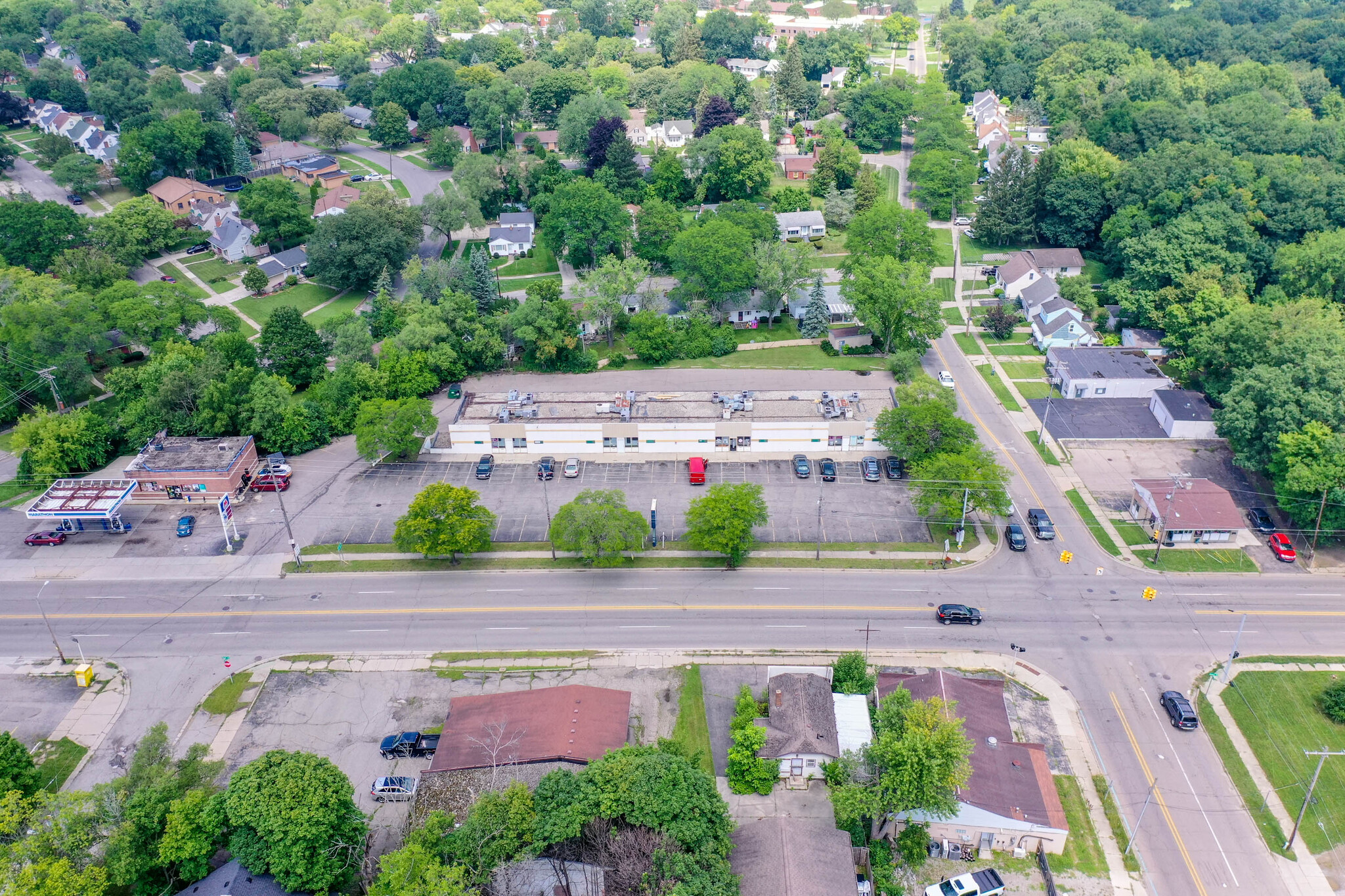 2710 W Court St, Flint, MI for sale Building Photo- Image 1 of 16