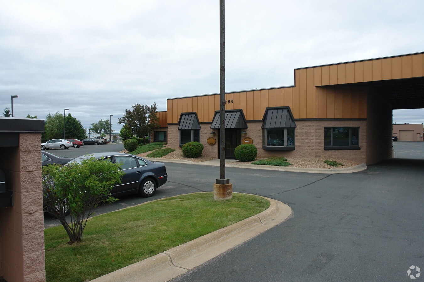 6250 Bunker Lake Blvd, Ramsey, MN 55303