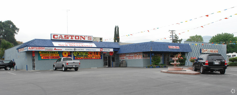 23736 Lyons Ave, Newhall, CA for sale - Primary Photo - Image 1 of 1