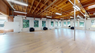 200-204 Santa Monica Blvd, Santa Monica, CA for lease Interior Photo- Image 2 of 4