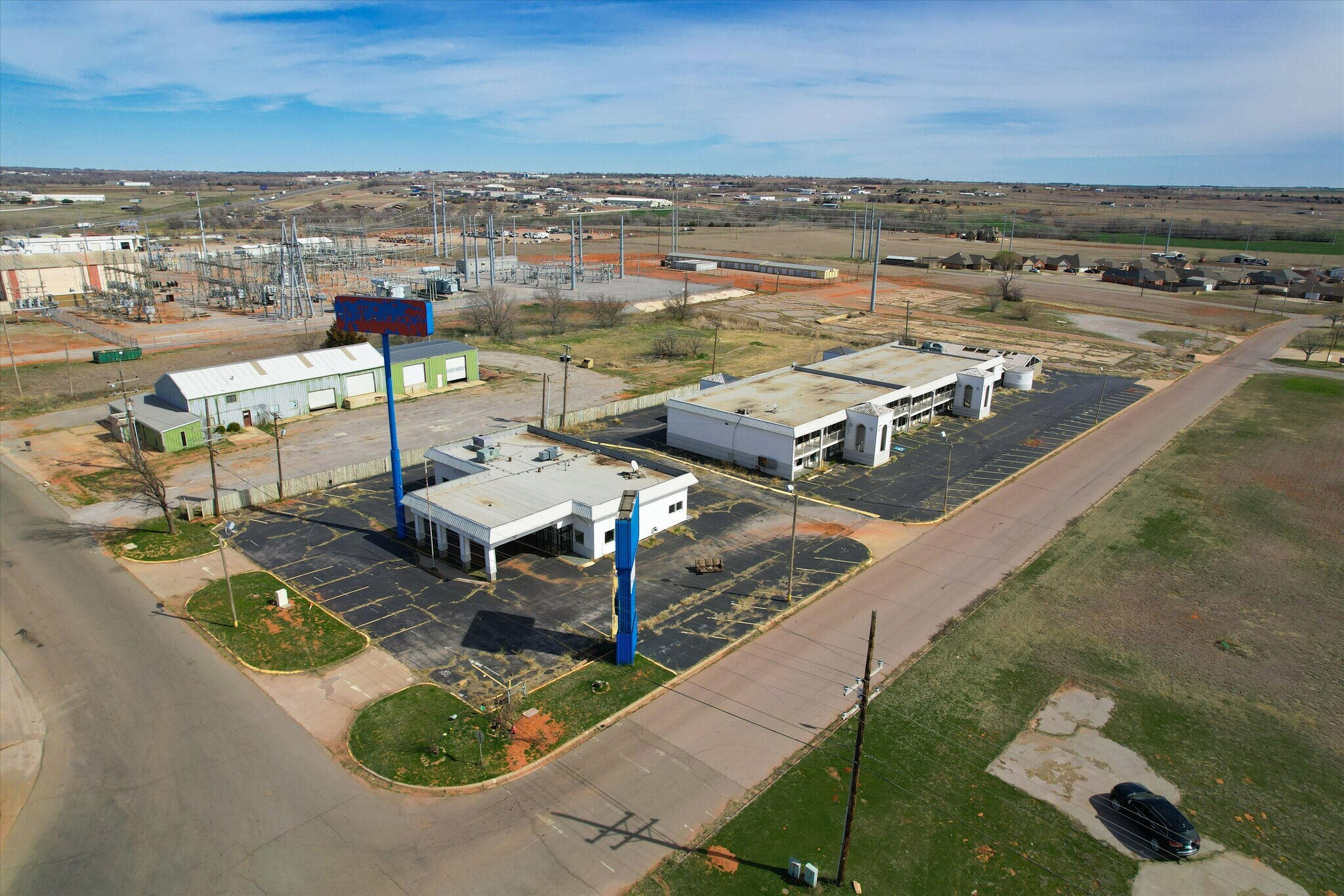 102 Hughes Access Rd, Elk City, OK for sale Building Photo- Image 1 of 1