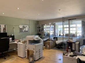 Cross Rd, Epping for lease Interior Photo- Image 2 of 3