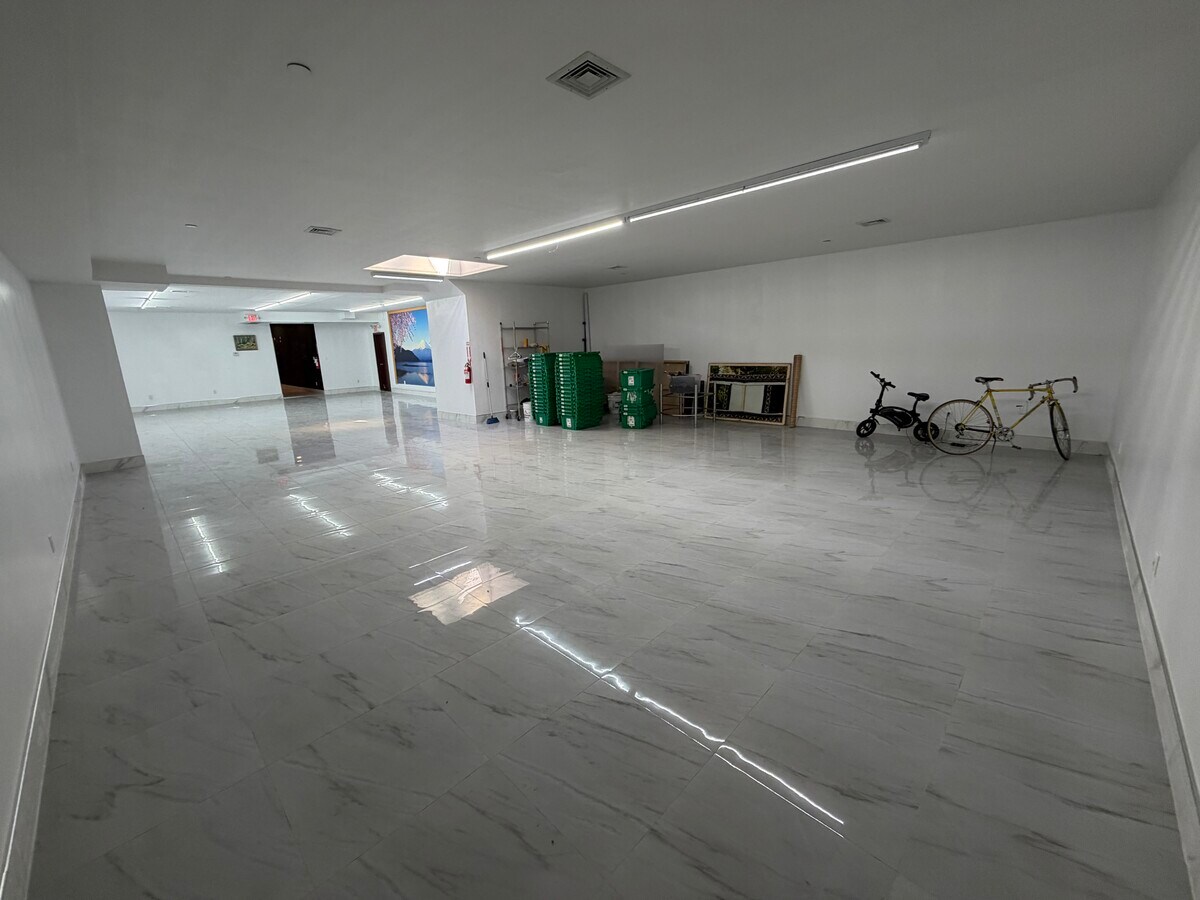 32-16 137th St, Flushing, NY 11354 - Unit CF -  - Interior Photo - Image 2 of 7