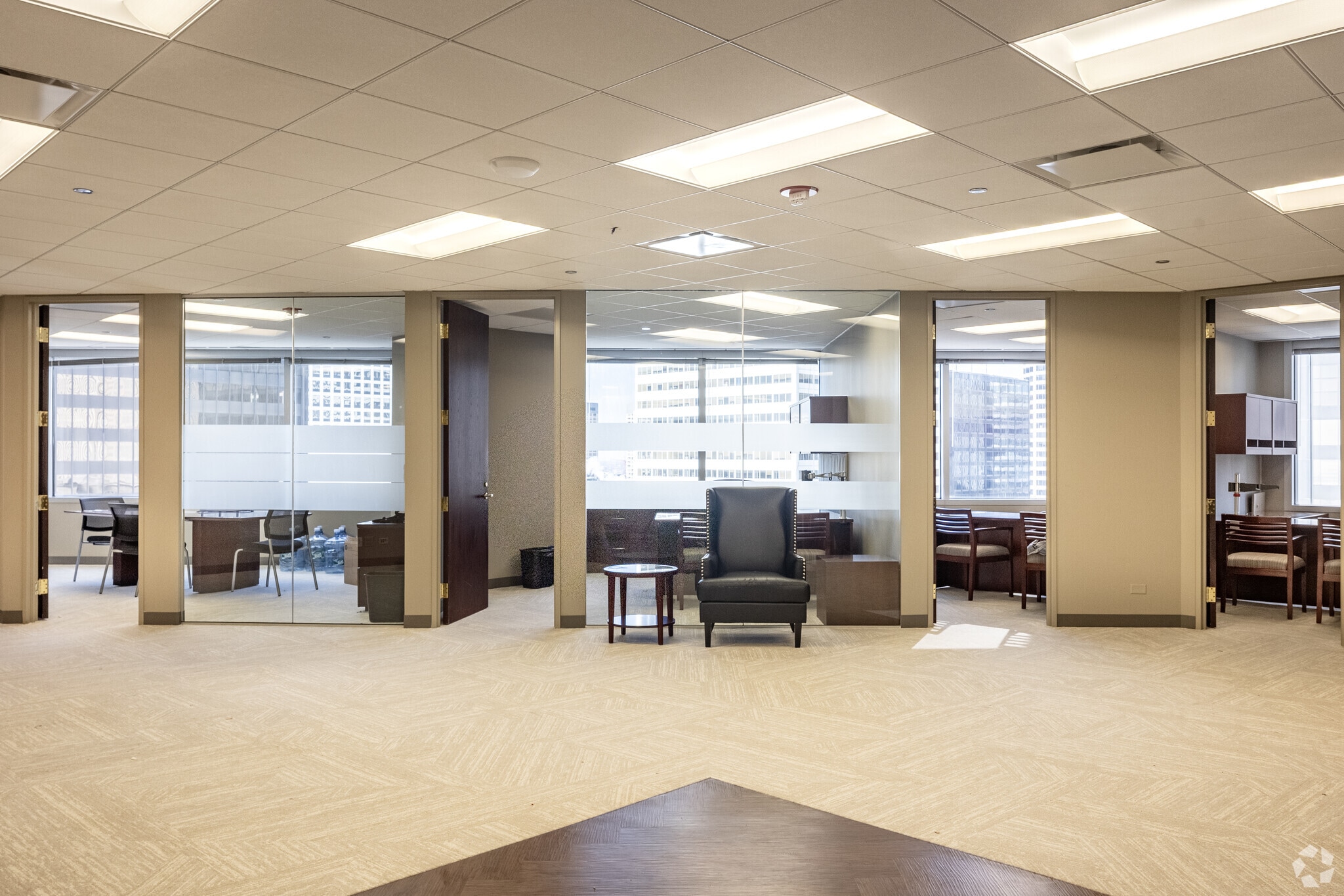 311 S Wacker Dr, Chicago, IL for lease Interior Photo- Image 1 of 3