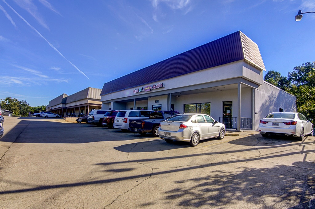 1605 Vernon St, Lagrange, GA 30240 Vernon Road Plaza Shopping Center