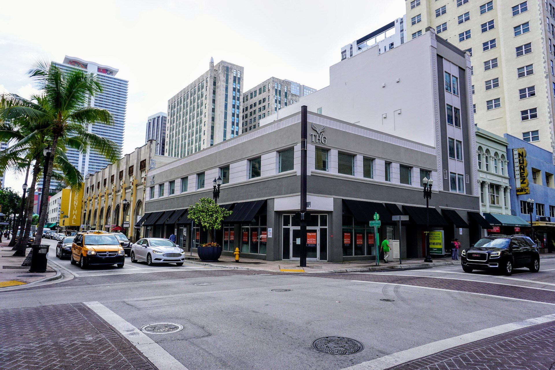 39 NE 1st Ave, Miami, FL 33132 THG Executive Suites Downtown