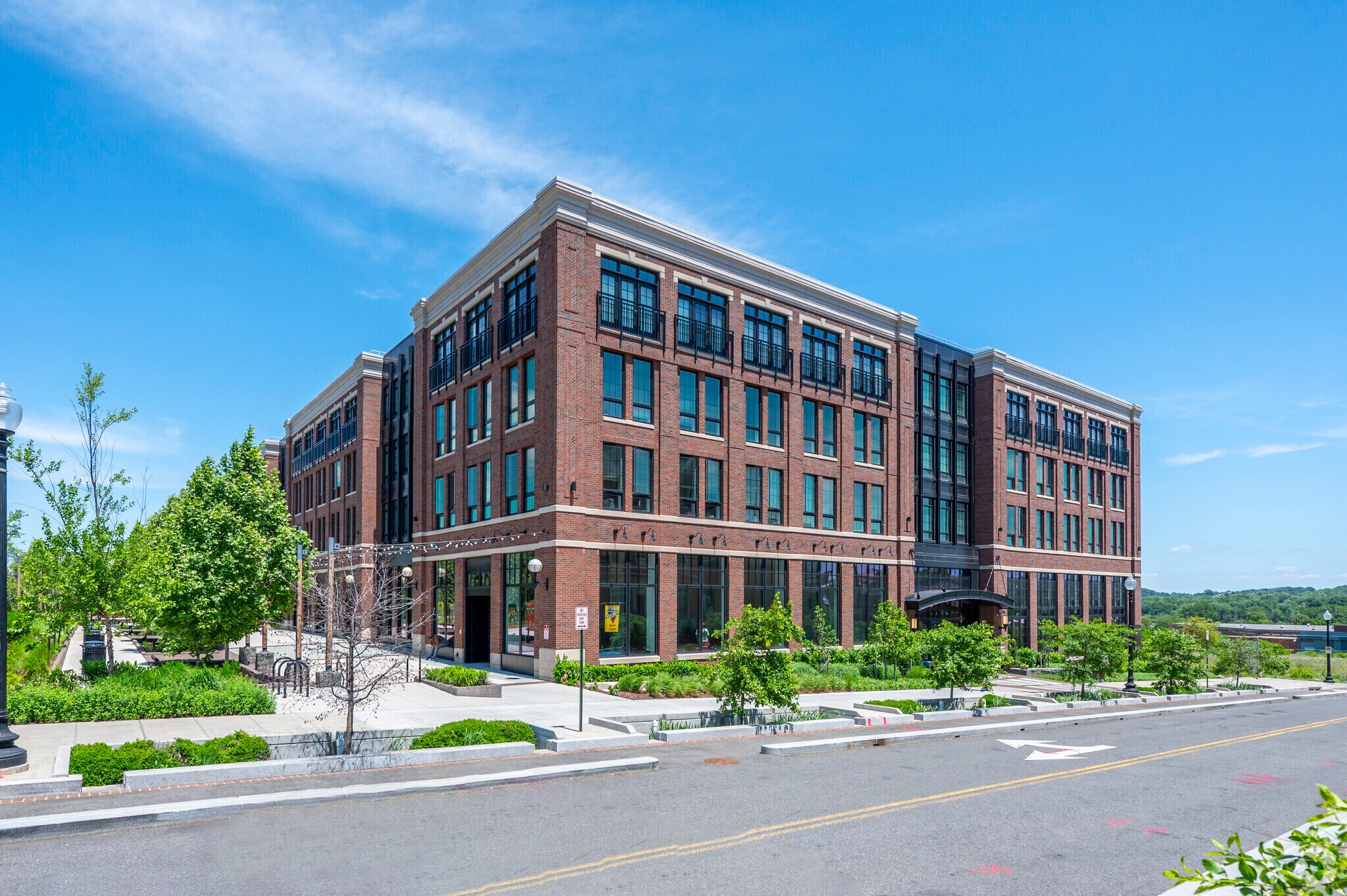 1900 C St SE, Washington, DC for lease Primary Photo- Image 1 of 12