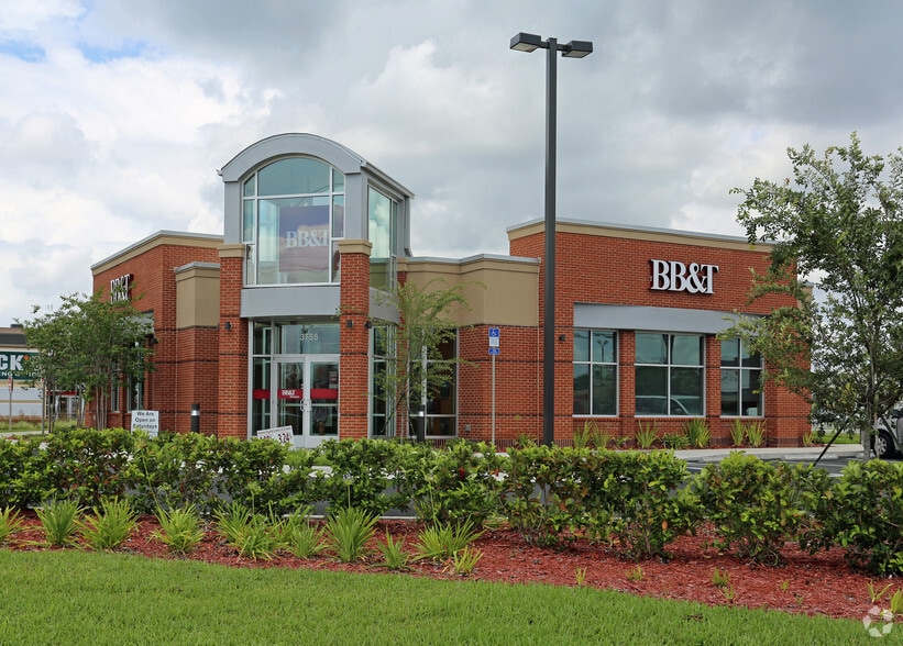 3755 E Colonial Dr, Orlando, FL for lease - Building Photo - Image 3 of 5