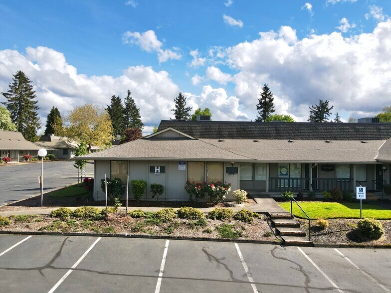 12724 SE Stark St, Portland, OR for sale - Building Photo - Image 2 of 4