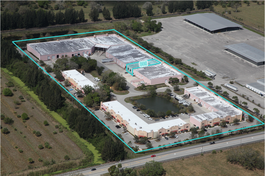 801-821 S Kings Hwy, Fort Pierce, FL for lease - Building Photo - Image 3 of 4