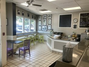 19 Main St, Hingham, MA for lease Building Photo- Image 2 of 5