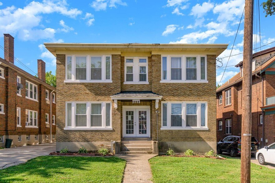 2033 Weyer Ave, Norwood, OH 45212