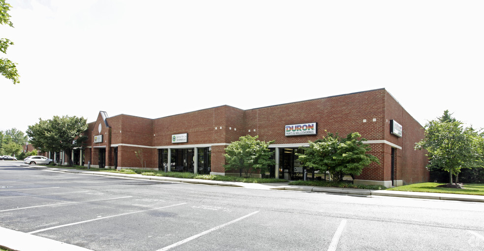 9555 Kings Charter Dr, Ashland, VA for lease - Building Photo - Image 2 of 12