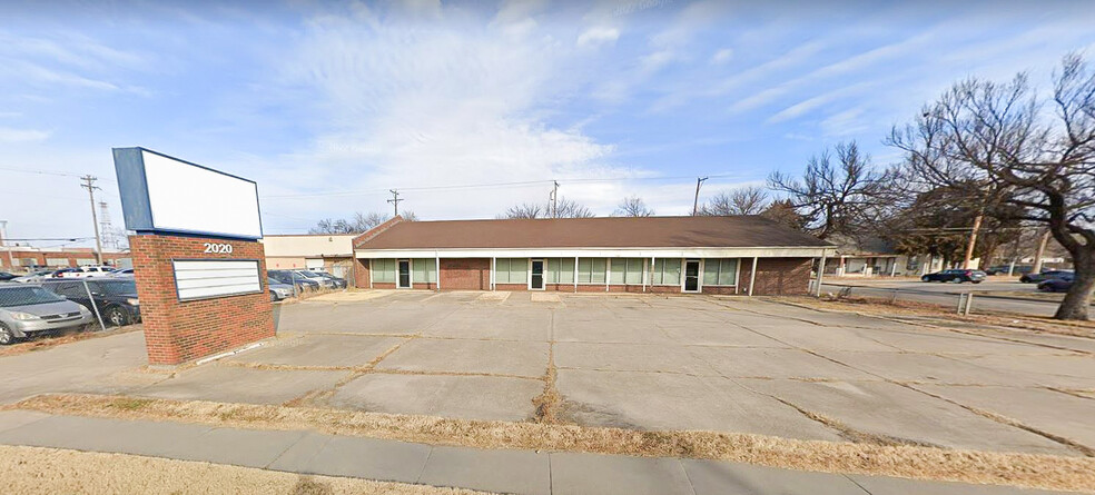 2020 E Central Ave, Wichita, KS for sale - Building Photo - Image 1 of 1